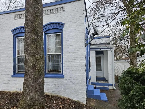4710 Greenlee Ave, Cincinnati, OH 45217