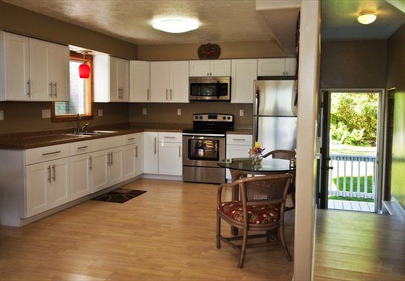 5th image of 15-1902 32nd Ave