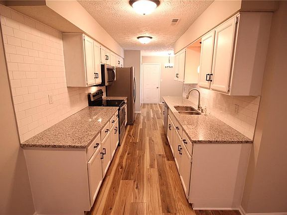 3rd image of 2168 Golden Oaks N