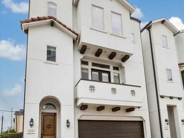 1235 Bonner St, Houston, TX 77007