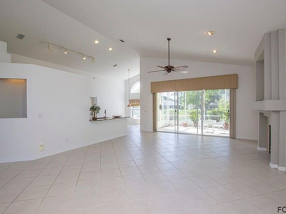 5th image of 22 Meadow Brooke Ln