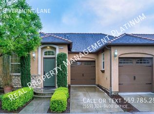 3670 Vermont Ln, Clovis, CA 93619