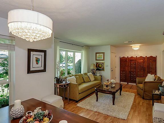 3rd image of 10519 Greencreek Dr