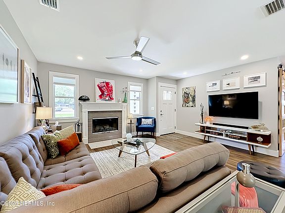 4th image of 2025 DERRINGER Road