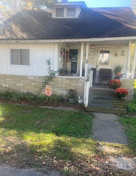 1st image of 267 E Forest Ave