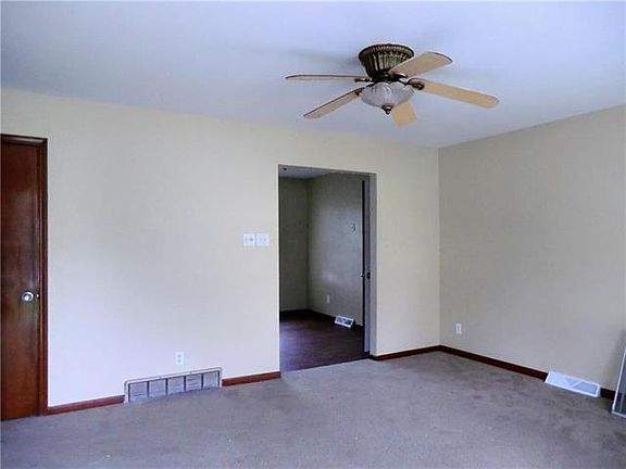 2nd image of 3703 N Union St