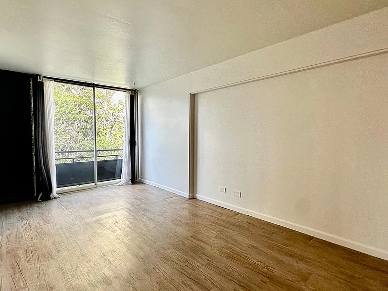 1630 Makiki St #B301 — Photo 6