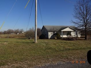 75 Southland Dr, Vine Grove, KY 40175