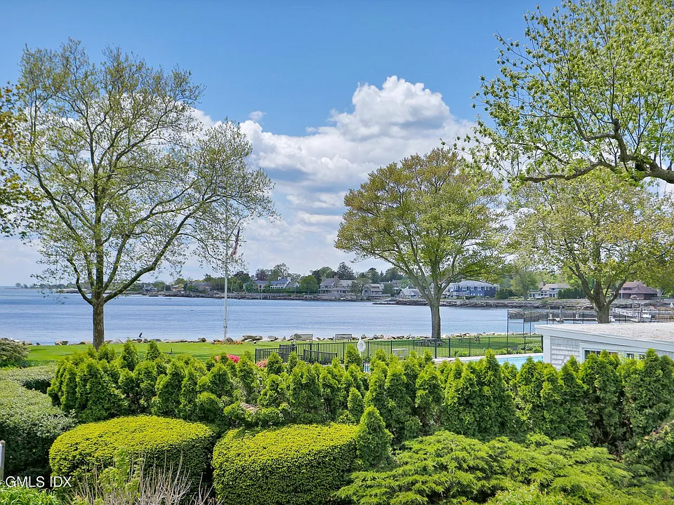 175 Dolphin Cove Quay