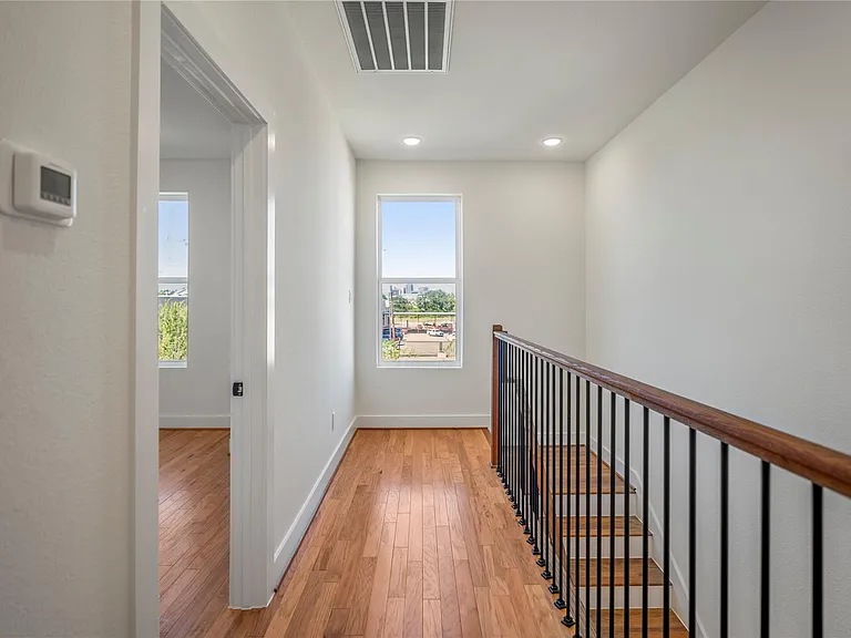 6320 Del Rio St — Photo 31