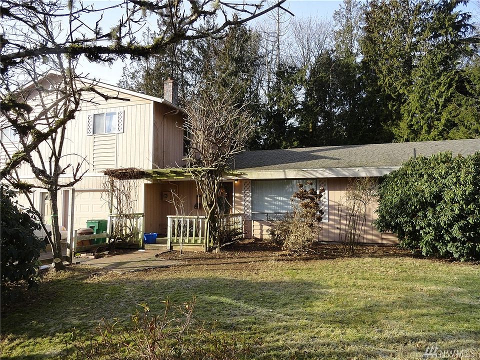 1st image of 5849 Rest Pl NE