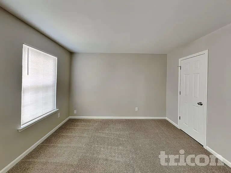 2120 Ballingarry Dr — Photo 13