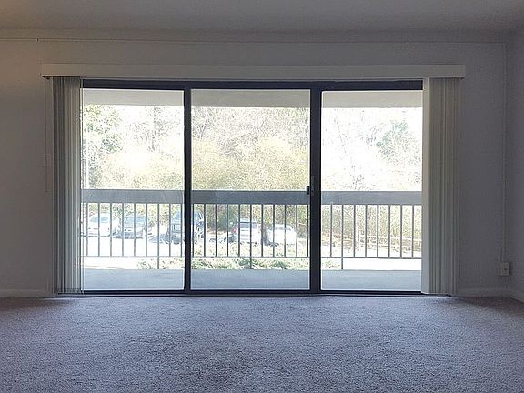 2nd image of 500 Umstead Dr #304C