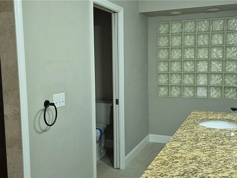 315 Cleveland Ave — Photo 18