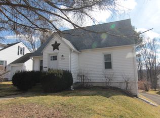 3520 Smith Dr, Endwell, NY 13760