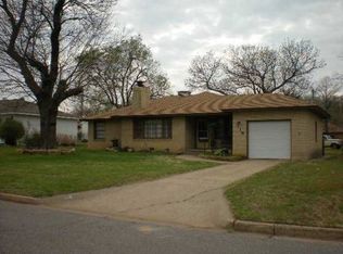 116 N 12th St, Ponca City, OK 74601