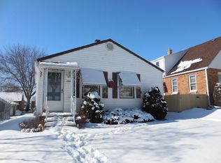 3657 S 15th Pl, Milwaukee, WI 53221