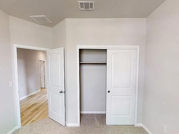 2nd image of 1409 McArthur Dr