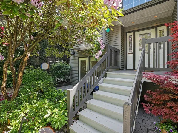 1868 W 15th Ave, Vancouver, BC V6J 2L1