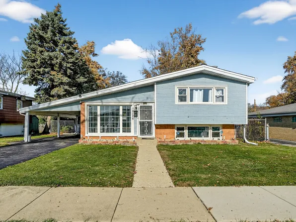 2126 David Dr, Des Plaines, IL 60018