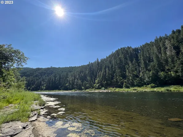 0 Tyee Rd, Umpqua, OR 97486