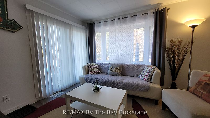 Wasaga Beach House for rent - 5 Bedrooms — photo 10