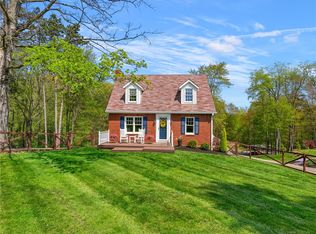 169 Center Grange Rd, Aliquippa, PA 15001