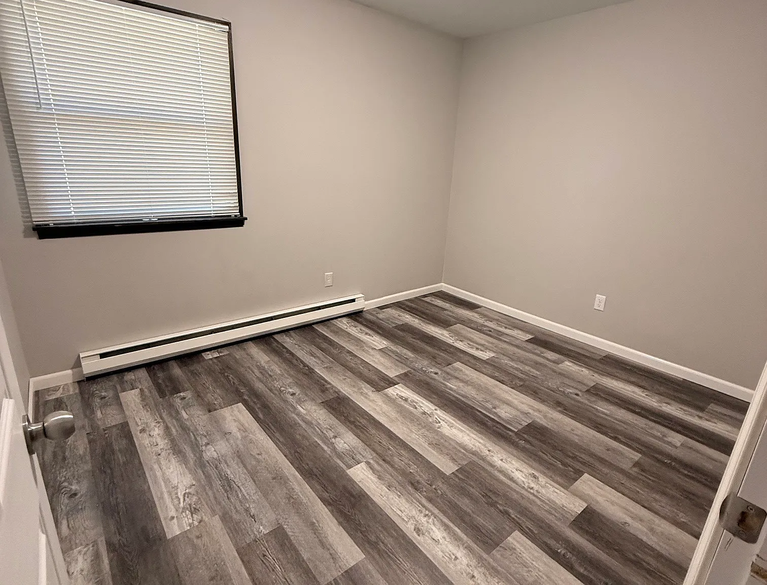 155-185 Susan Street — Photo 1