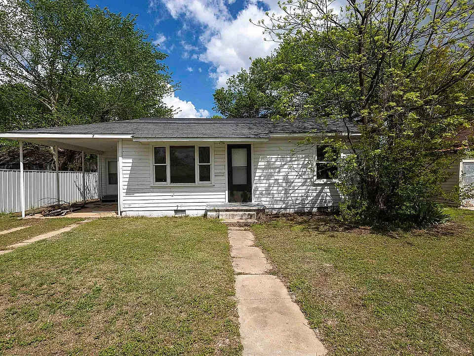 109 W Hickory Ave