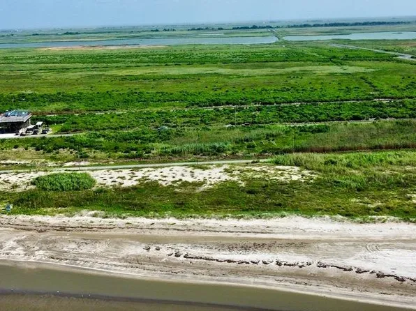 Acadia Dr, Creole, LA 70632