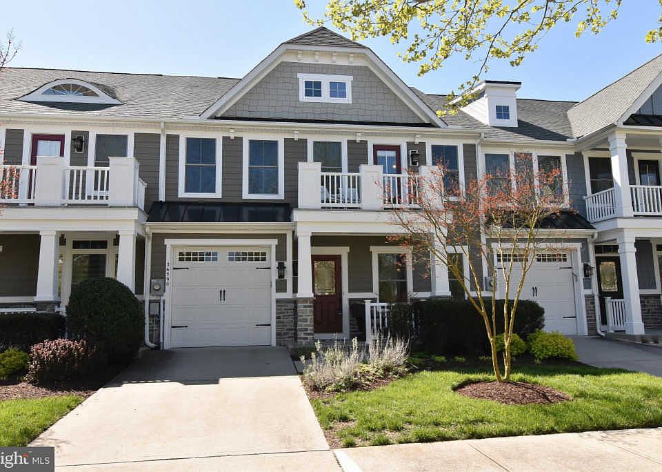 1st image of 36590 Day Lily Pkwy