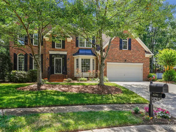6205 Crestwick Ct, Charlotte, NC 28269