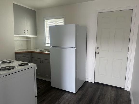 5th image of 12634 W Sunset Hwy #3