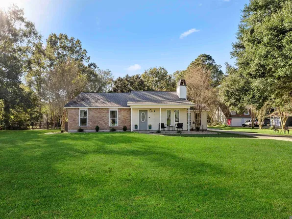 22975 Elberta Ln, Zachary, LA 70791