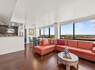 3525 Sage Rd APT 1210, Houston, TX 77056