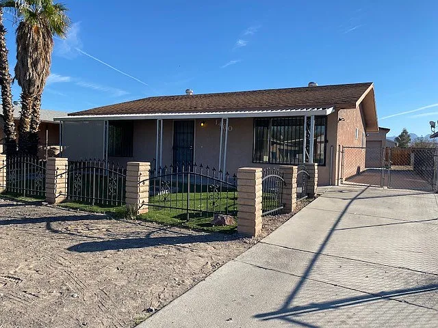1460 Tonto Dr — Photo 1
