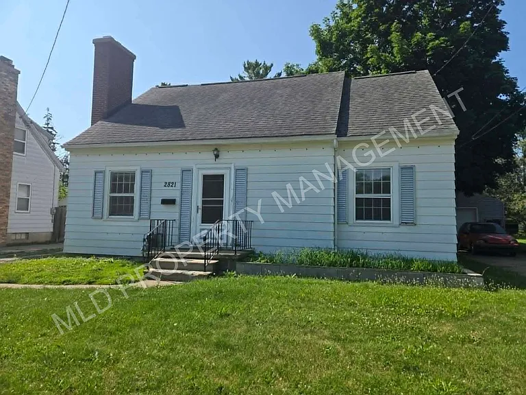 2821 Congress Ave — Photo 14