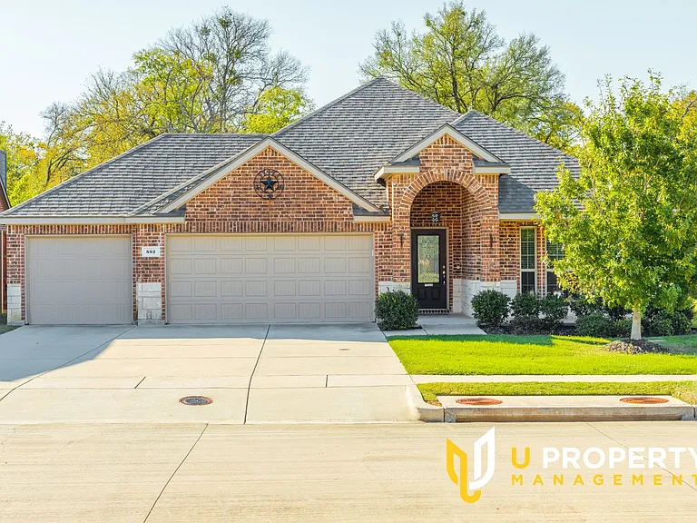 552 Indian Hill Dr — Photo 1