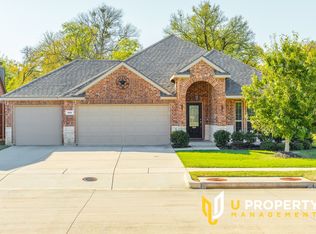 552 Indian Hill Dr, Oak Pt, TX 75068