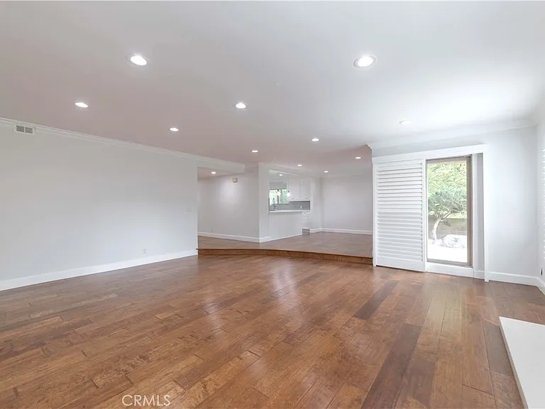 14 Peartree Ln — Photo 11