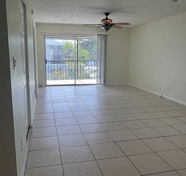 905 Southridge Rd #204A — Photo 1
