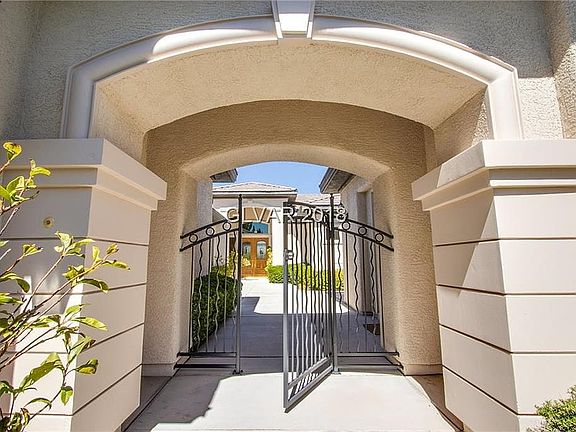 3rd image of 9404 Provence Garden Ln