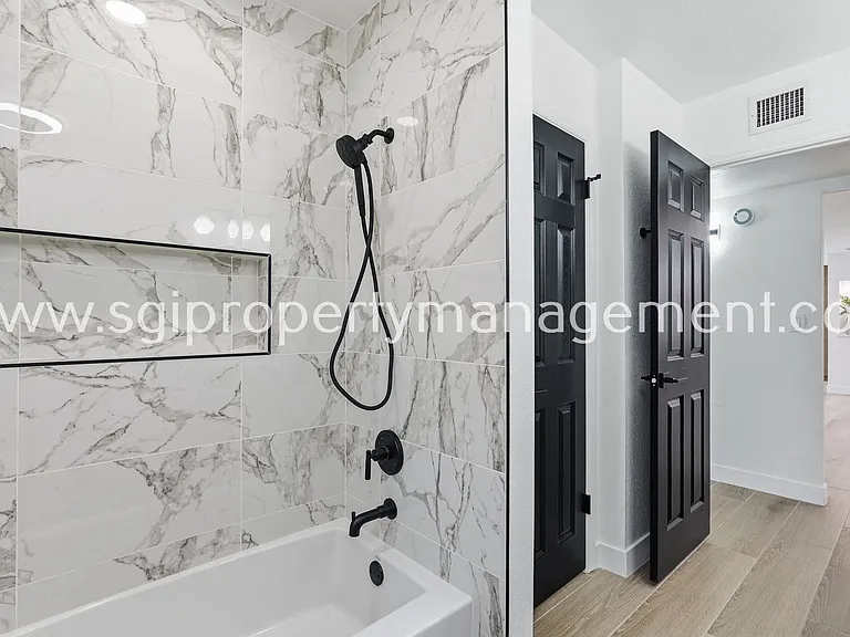5040 E Columbine Dr — Photo 30