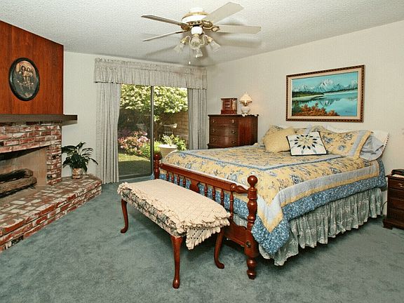 4th image of 342 McGill Ave