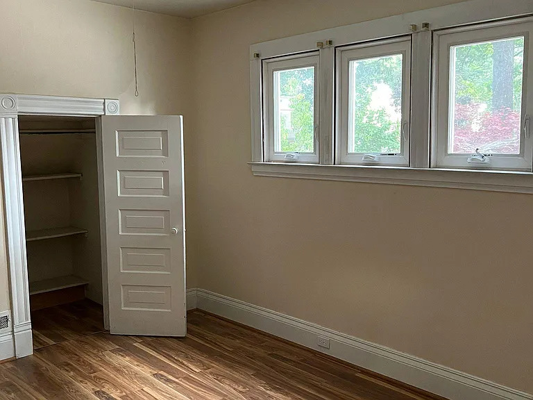 366 Woodmere Ave SE #1 — Photo 19