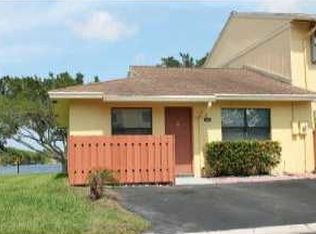 16335 Country Lake Cir, Delray Beach, FL 33484