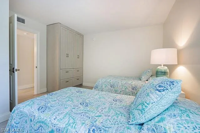 2850 Gulf Shore Blvd N #102 — Photo 18