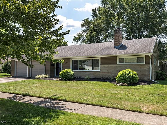 2nd image of 355 Anne Dr