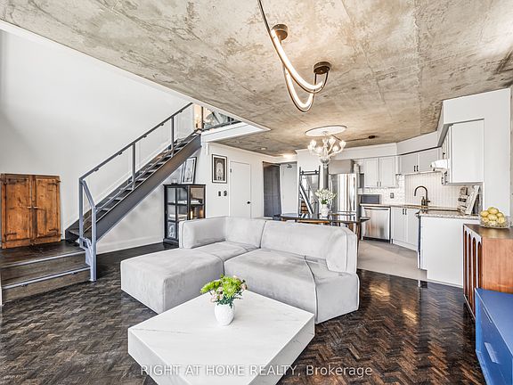5th image of 250 Manitoba St #612