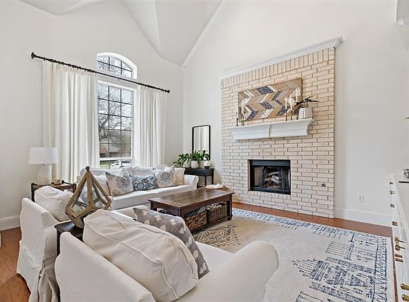 5th image of 708 Briana Ct